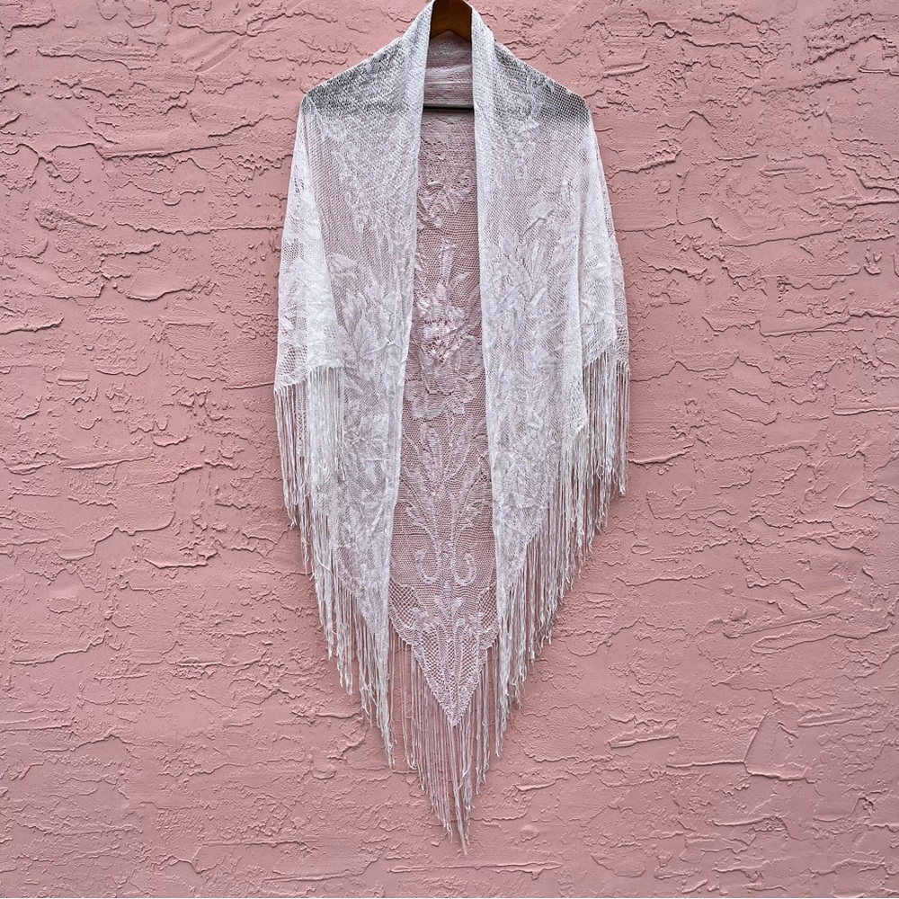 The Speciality House Lace Shawl Wrap Scarf Fringe Rayon 70s Japan